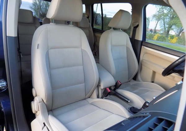 Volkswagen Touran cena 32900 przebieg: 253000, rok produkcji 2011 z Szprotawa małe 742